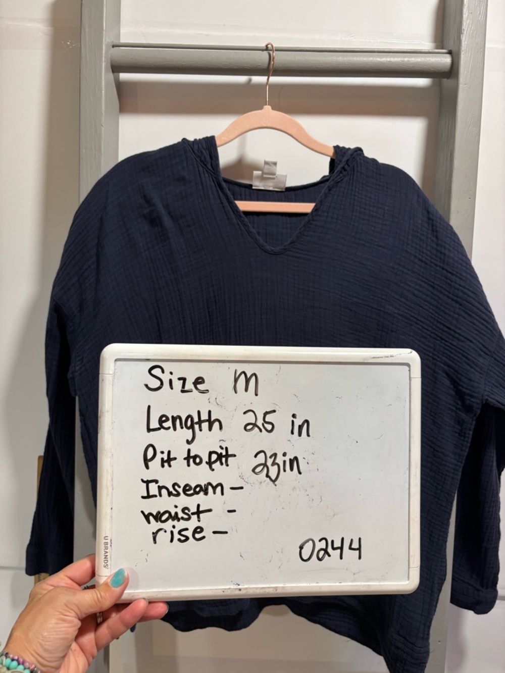 J.Jill Med Deep Navy Gauze V-Neck Hoodie, fall, athleisure, cabin core, normcore - Picture 11 of 11